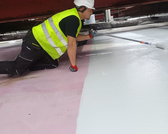 Rekonštrukcia strechy - hydroizolačný náter